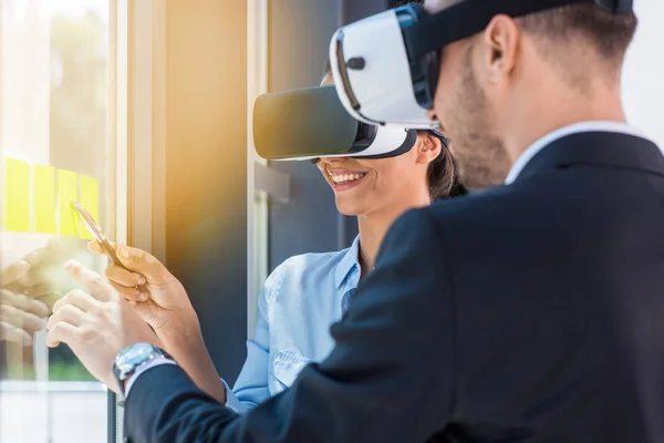 Businesspeople in vr headsets — Stock Photo