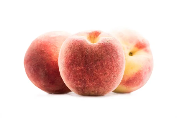 Fresh and ripe peaches — Stock Photo