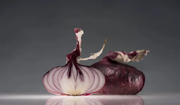 Halves of ripe red onion — Stock Photo