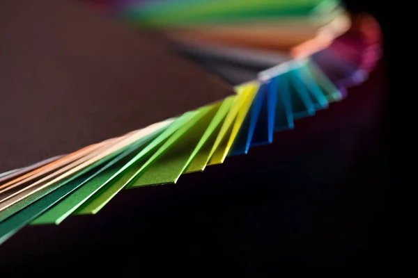 Papiers colorés différents — Photo de stock