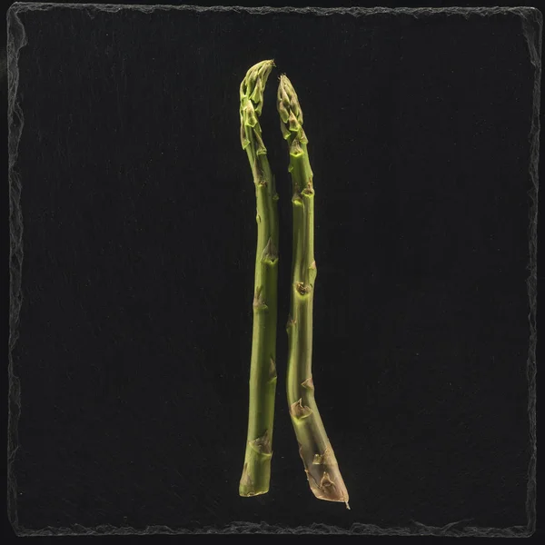 Fresh green asparagus — Stock Photo