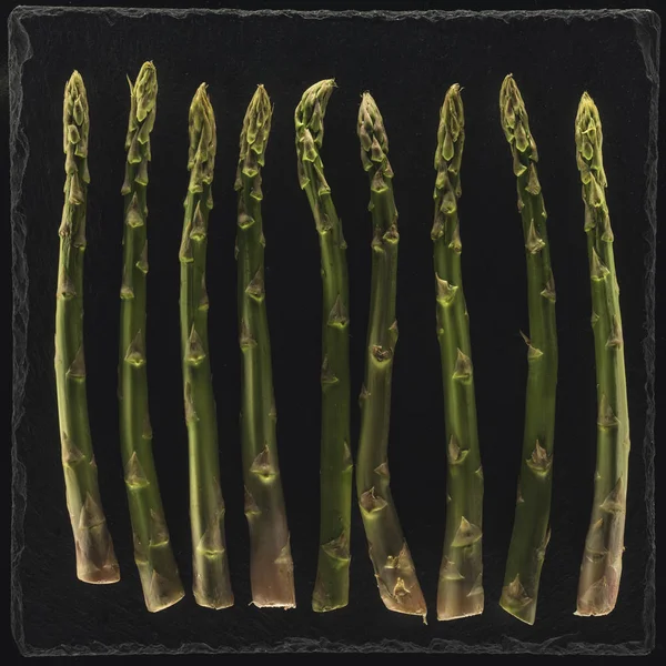 Fresh green asparagus — Stock Photo