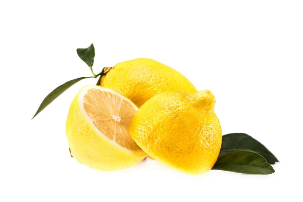 Gelbe saftige Zitronen — Stockfoto