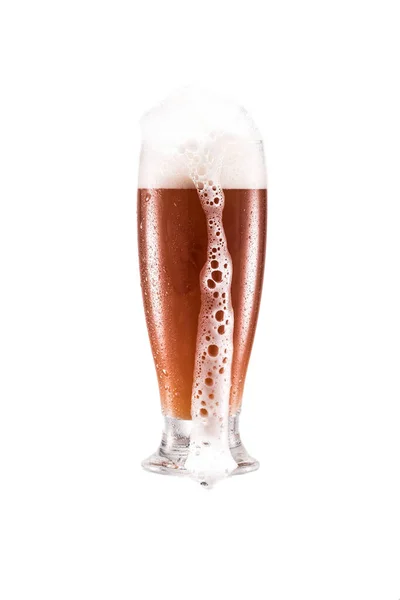 Bicchiere di birra con schiuma — Foto stock