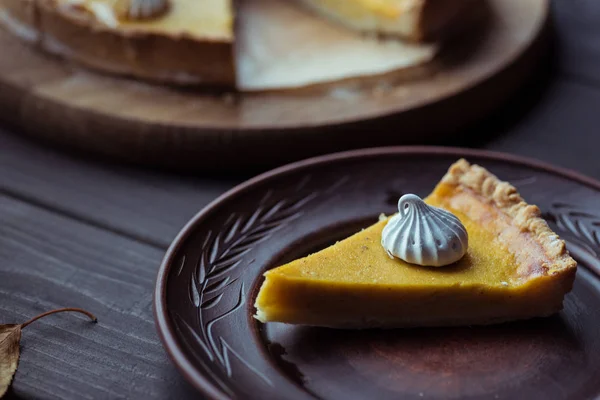 Pièce de tarte à la citrouille — Photo de stock