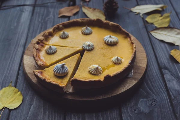 Pumpkin pie — Stock Photo