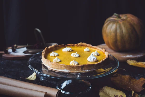 Pumpkin pie on cake stand — Stock Photo