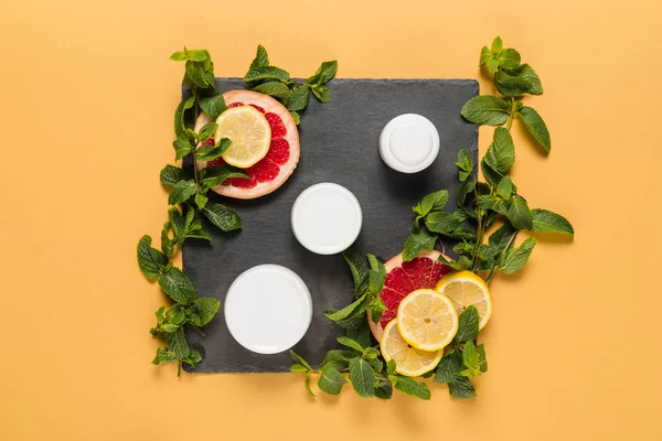Organic citrus cream — Stock Photo