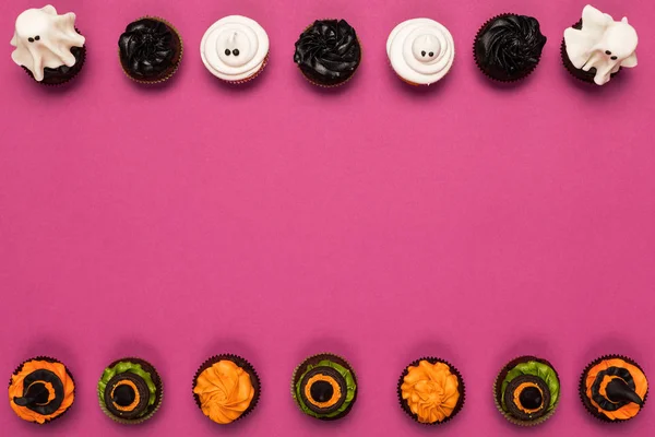 Decorative halloween cupcakes — Stock Photo