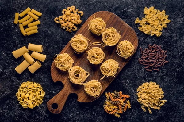 Varios pastas crudas — Stock Photo