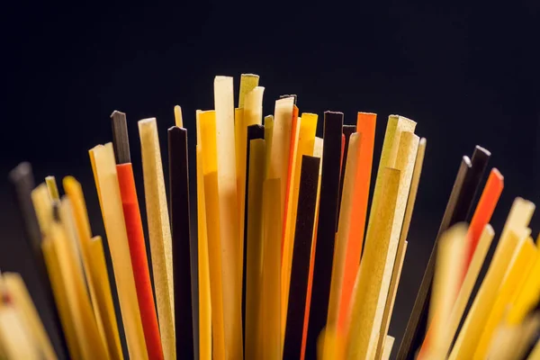 Spaghettis colorés — Photo de stock