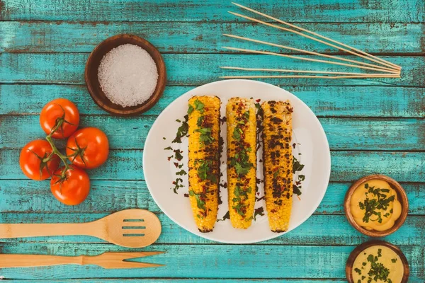 Grilled corn with spices — Stock Photo