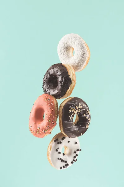 Fresh doughnuts — Stock Photo