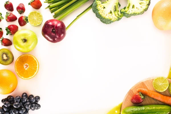 Свіжі овочі, фрукти та ягоди — стокове фото