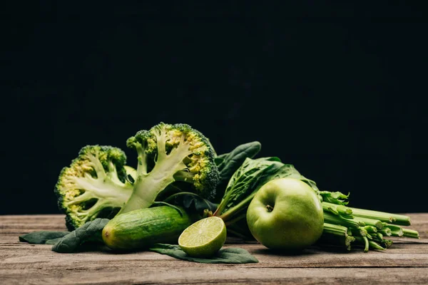 Hortalizas y frutas frescas - foto de stock