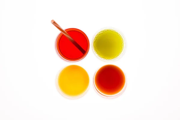 Óculos de suco diferente — Fotografia de Stock