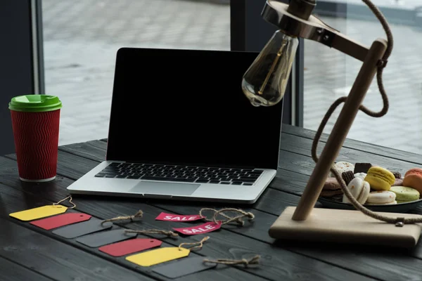 Laptop with blank screen — Stock Photo