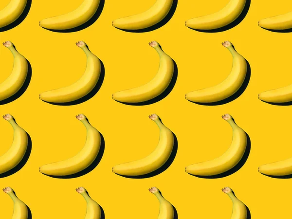 Ripe bananas pattern — Stock Photo