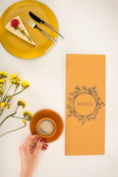 Speisekarte und Kaffee — Stockfoto