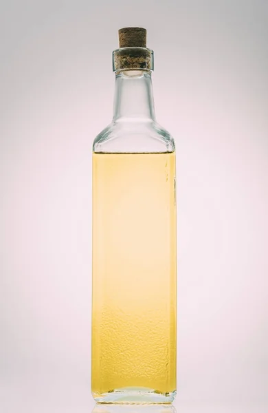 Olivenölflasche — Stockfoto