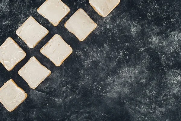 Toasts mit Butter — Stockfoto