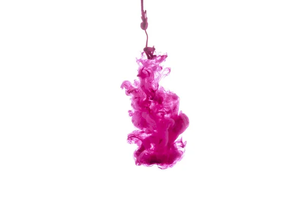 Vue rapprochée des éclaboussures de peinture rose vif isolées sur blanc — Photo de stock