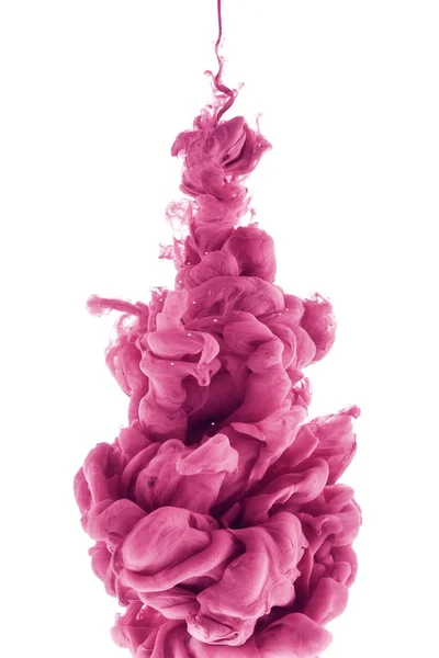 Рожева пляма фарби у воді, ізольована на білому — стокове фото