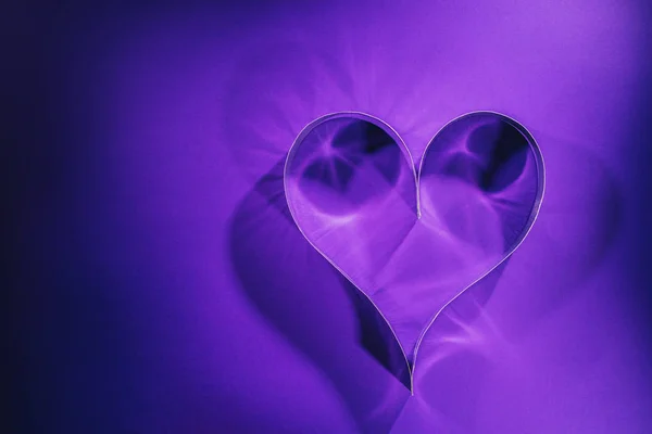 Top view of paper heart on purple, valentines day concept — Stock Photo