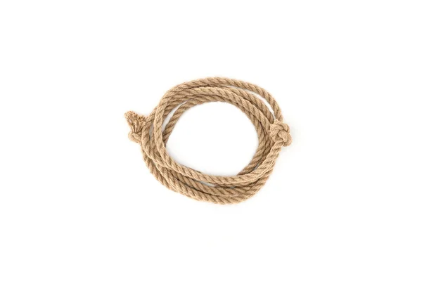 Vue de dessus de corde marine marron disposée avec nœuds isolés sur blanc — Photo de stock