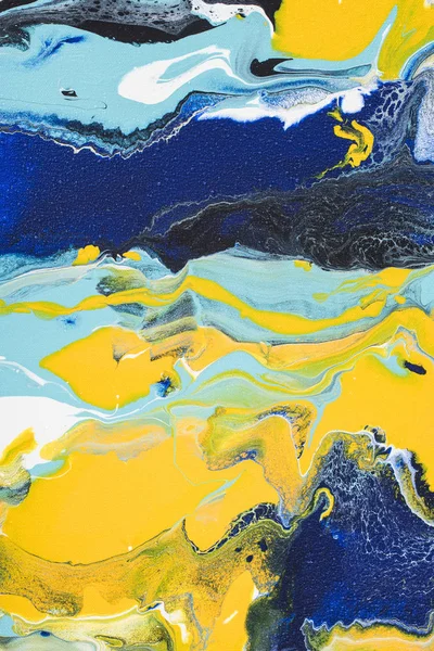 Abstrait fond d'huile coloré avec de la peinture jaune et bleue — Photo de stock