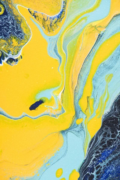 Fundo abstrato com tinta acrílica amarela e azul — Fotografia de Stock