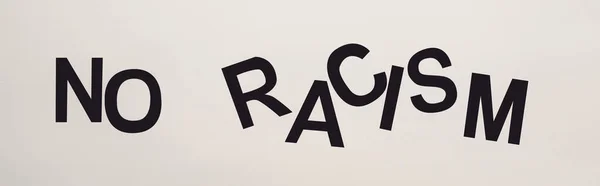 Draufsicht auf Schwarz kein Rassismus Schriftzug isoliert auf Weiß, Panoramaaufnahme — Stockfoto