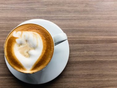 Tatlı sıcak cappuccino