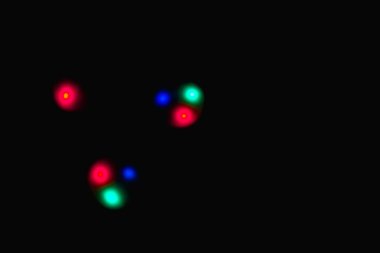 Renkli küre koyu arka planda ışık