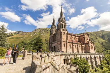 Covadonga Tapınağı, İspanya