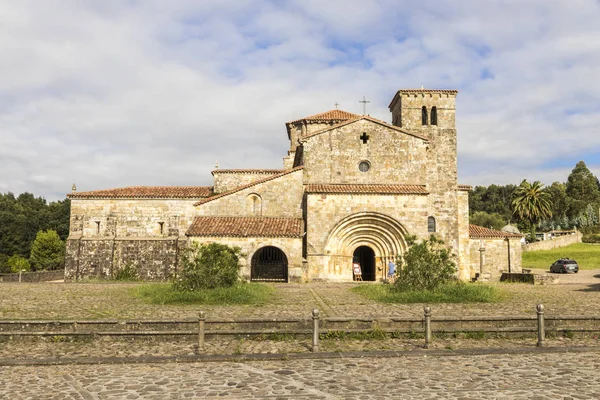 Castaneda Collegiate Church, Spain — Stock Photo, Image