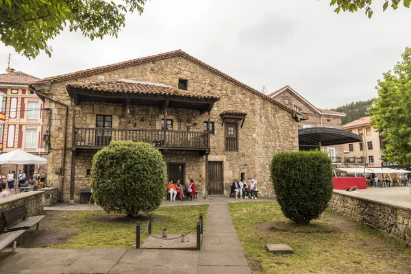Cabezon Sal Španělsko Tradiční Známý Dům Kantábrii Zvaný Casa Montanesa — Stock fotografie