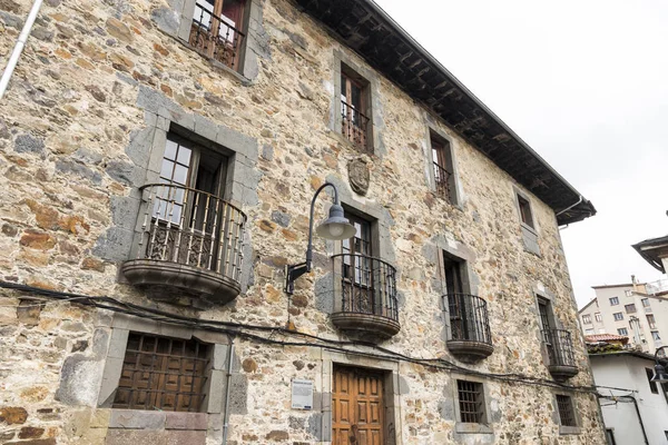 スペインのカルガス ナルシア アストゥリアス州のこの伝統的な町の宮殿であるPalacio Los Lano — ストック写真
