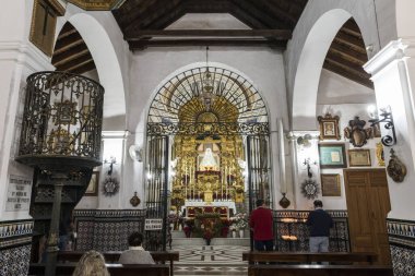 Lora del Rio, İspanya. Setefilla Tapınağı, bir Roma Katolik inziva yeri, Virgen de Setefilla (Setefilla Leydimiz) adlı bir heykele ev sahipliği yapmaktadır.)