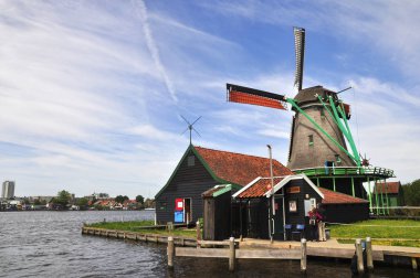 Amsterdam'dan eski yel değirmeni