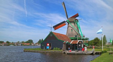 Amsterdam'dan eski yel değirmeni