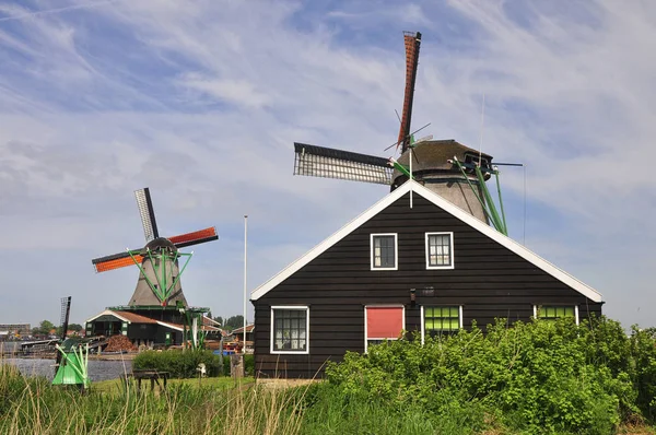 Gammal väderkvarn från Amsterdam — Stockfoto