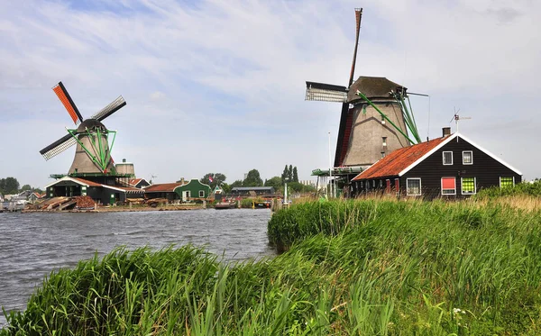 Amsterdam'dan eski yel değirmeni