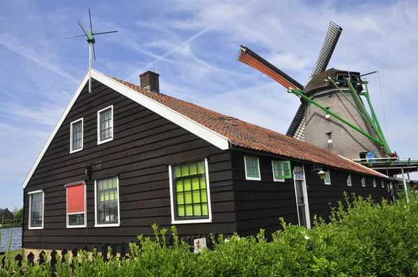 Amsterdam'dan eski yel değirmeni