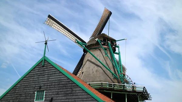 Amsterdam'dan eski yel değirmeni