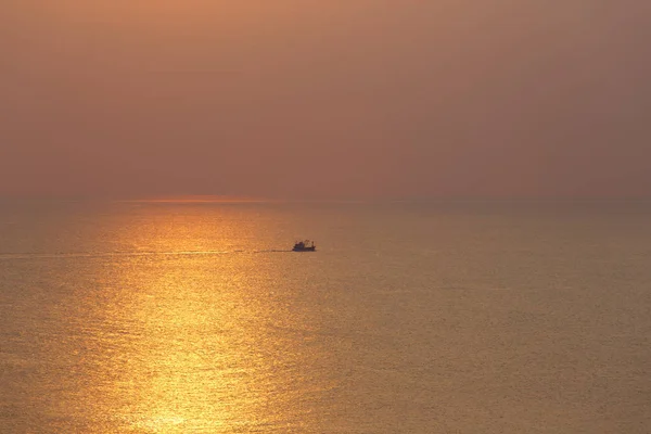 Thajsko. Barevný západ slunce. — Stock fotografie