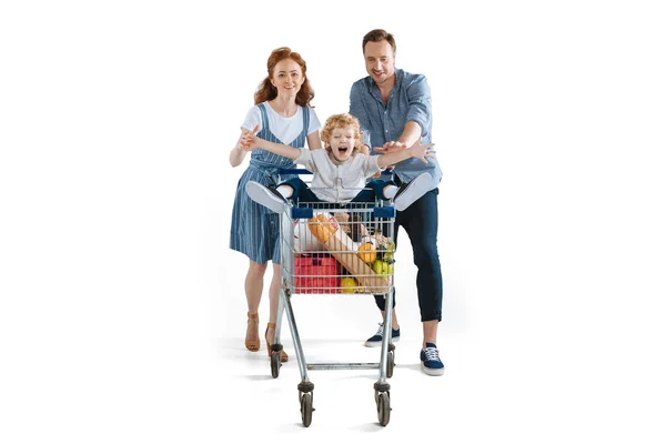 Joven familia juntos de compras — Zdjęcie stockowe