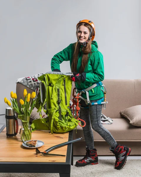 Hermosa Mochila Embalaje Escalador Para Viajar Casa Imagen De Stock