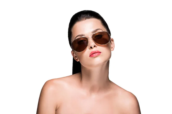 Young woman in sunglasses — Stock Photo