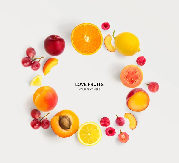 Divers fruits en forme de cercle — Photo